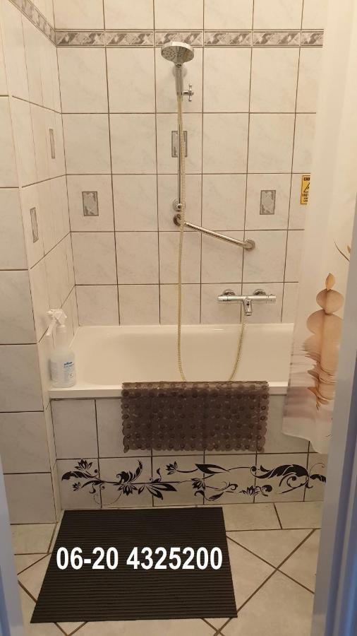 Apartment In The Center Of Budapest -Free Garage Parking Bagian luar foto